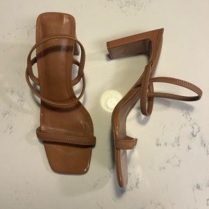 Glossy Brown Strappy Elastic Heels